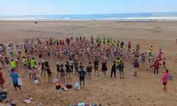 De nombreux élèves réunis sur le sable vendéen à l’occasion des aquathlons