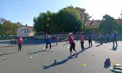 Découvrir et expérimenter le volley à l’école